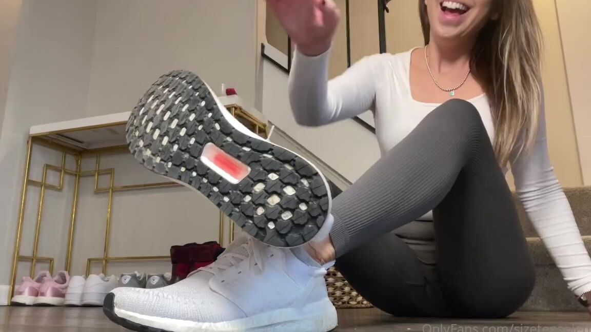 Sizetensolemates Onlyfans New Joi Taking Off My Sweaty Socks So You Can Jerk Off With Them Later