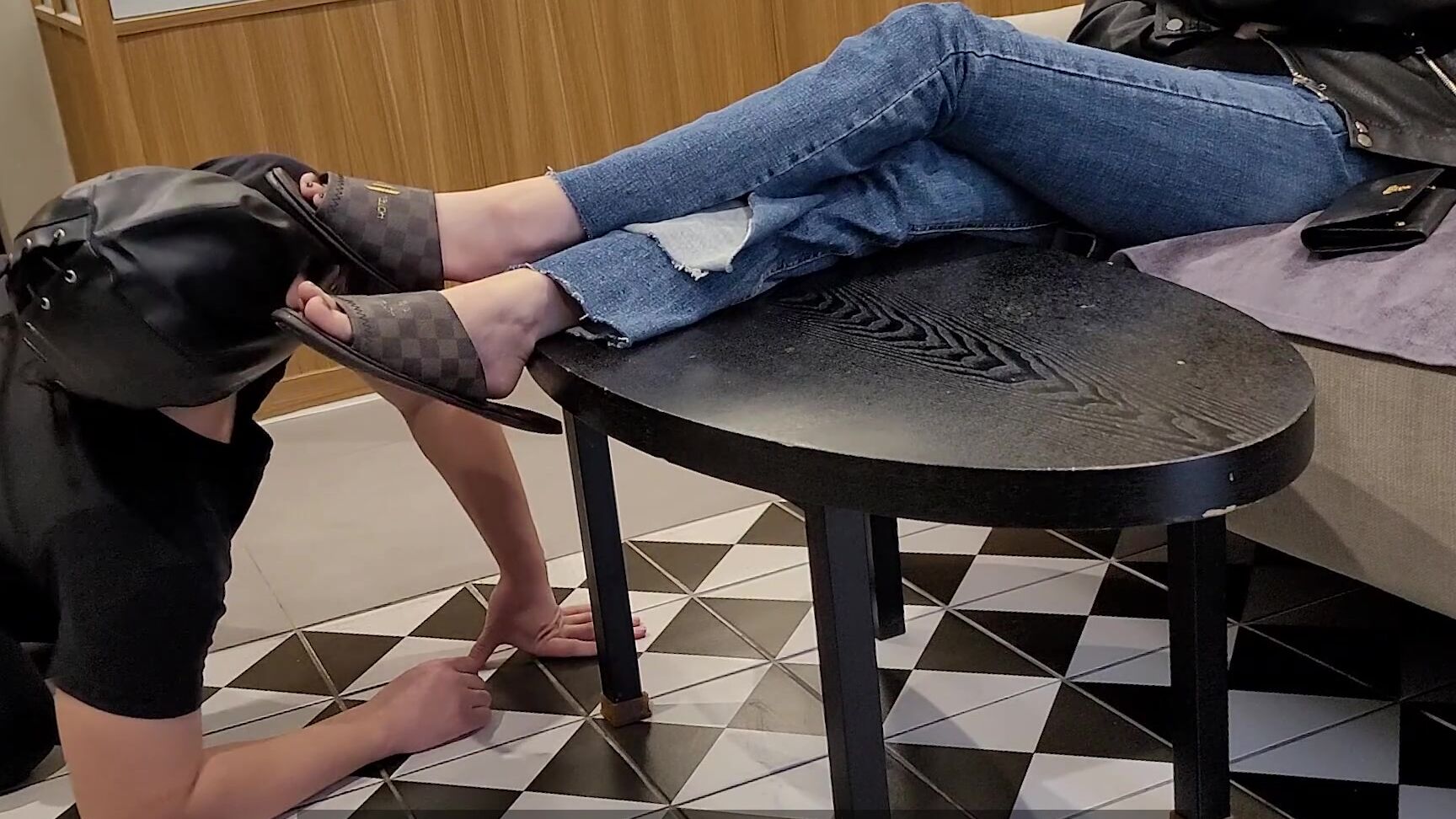 fdshmj 2021-01-14 Debt Repayment Slipper Slapping Slipper Licking Onlyfans