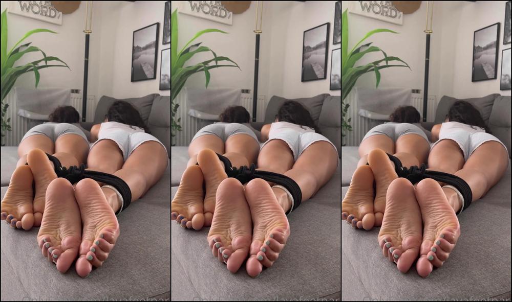 Layafeetparis Tickling W Mariefrenchfeetgirl We Are Tickled By My Boyfriend With Nibs Pens A