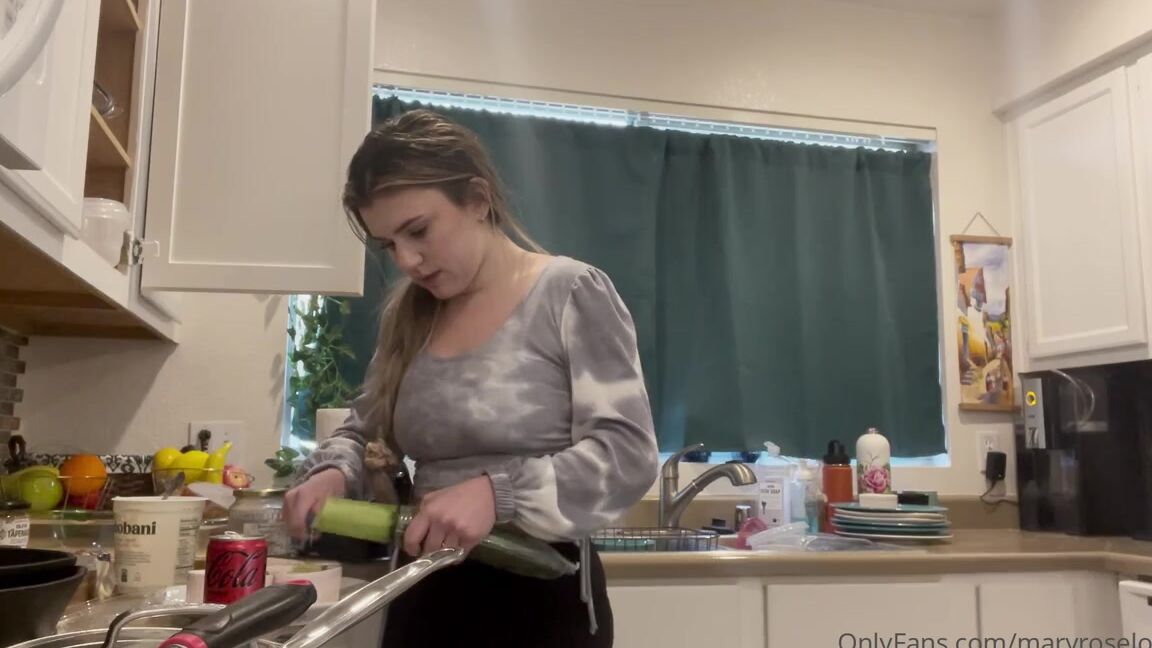 Mary Rose Love Nicknamed Maryroselove69 Onlyfans Hey Guys I Filmed A Bunch Of Casual Videos Yesterday Because I Didn T Have Time