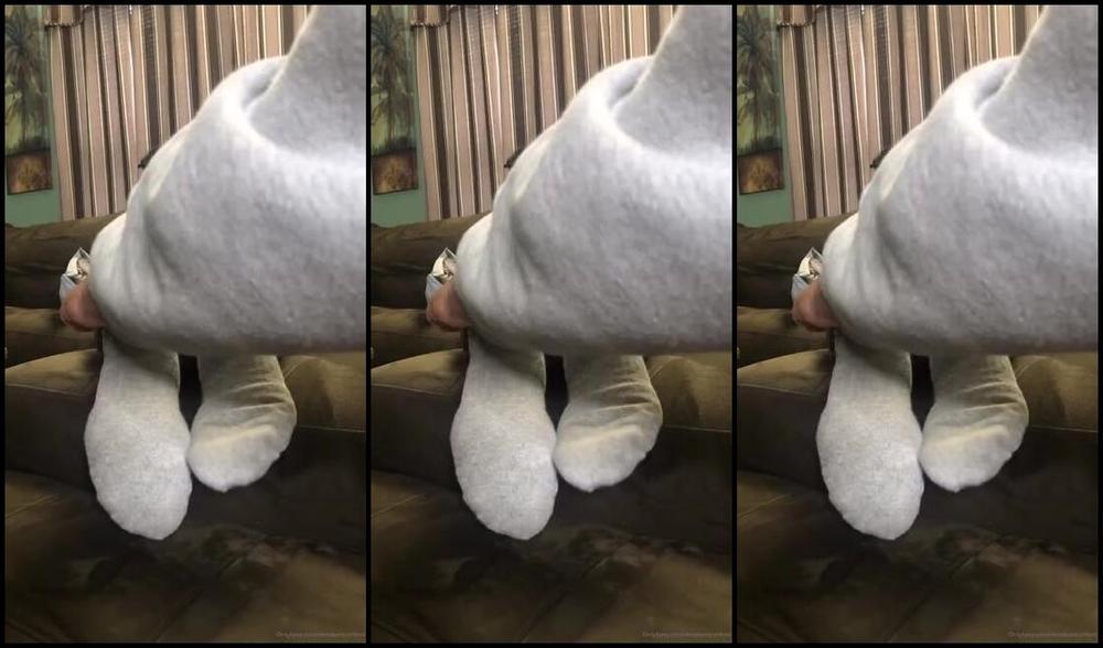 Deedeericanfeet Onlyfans Gm Tickle Tickle Yooooooooo I Swear This One Had Me Rolling Even After I Saw It Myself