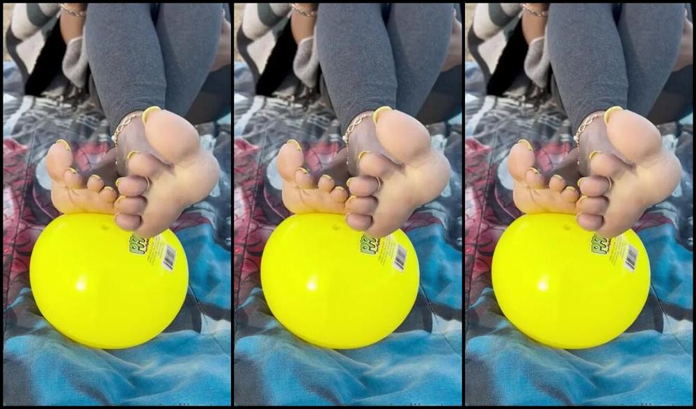 Queenjodiieetoes Aka Prettyfeetonly1800 Onlyfans Let S Play