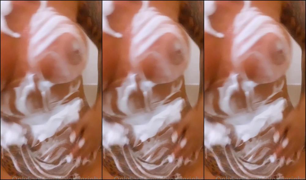 Alenegrinhog 2578578248 08 28 2022 Um Banho E Uma Gozada Gostosa Para Relembrar Bons Tempos D Chuveirinho