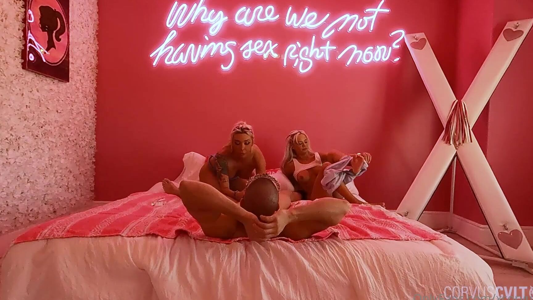 xcorvus777-29-11-2021-2281840792-slutty-princesses-elsadreamjean-aubreykate-full-scene-in-your-dms