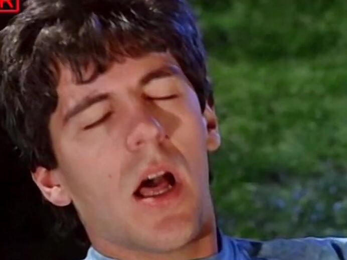 DP, Anal, Feature Teenies Allein Zu Haus Magma