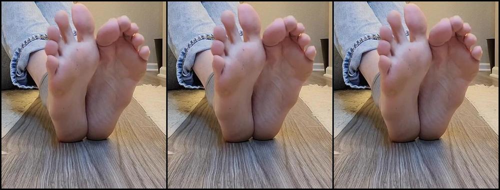 Megan Fletcher Aka Sweetsoleprincess Onlyfans What Would You Do With These Huge Soles If You Had The Chance At Then With
