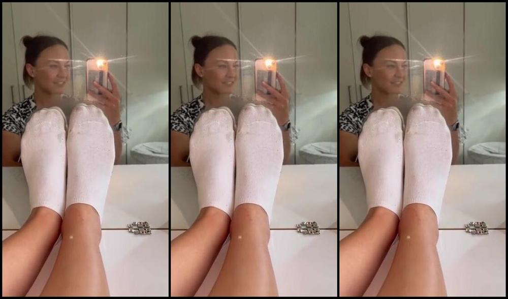 Miss Emma Rose Nicknamed Emmaemmarose Onlyfans 27 Degrees And Teaching Dance