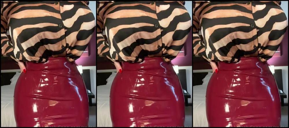 Miss Harriet Nicknamed Redtoes Onlyfans My Favourite Girdle 22