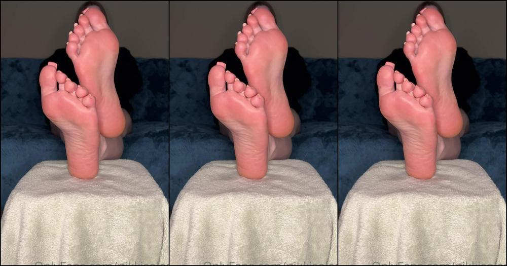 Nikkisoless Thought I Would Get Home And Pop Up My Stinky Soles So You Could Give Me Some Nice Man Cre