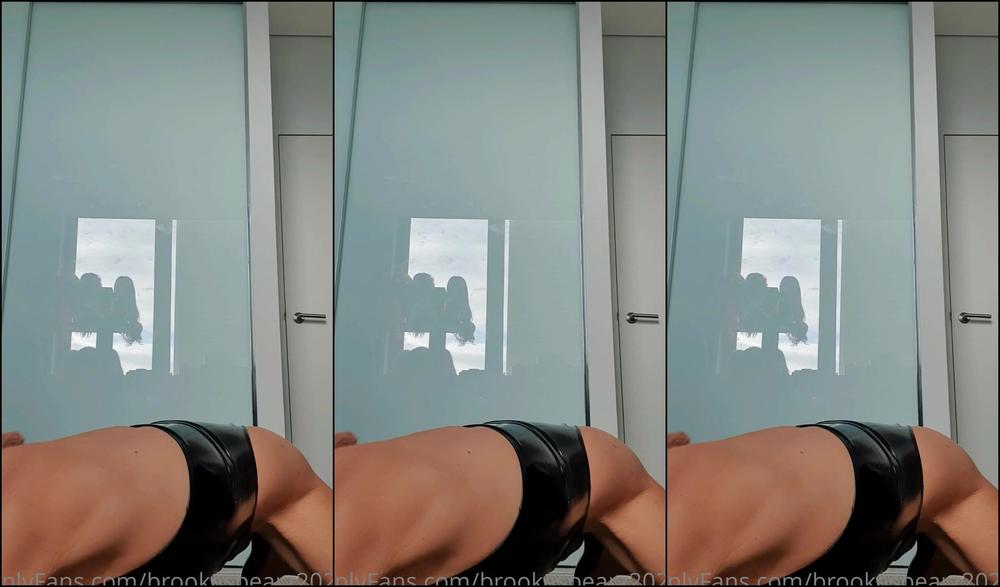 Brookespearz Suck On This Glorious Shecock