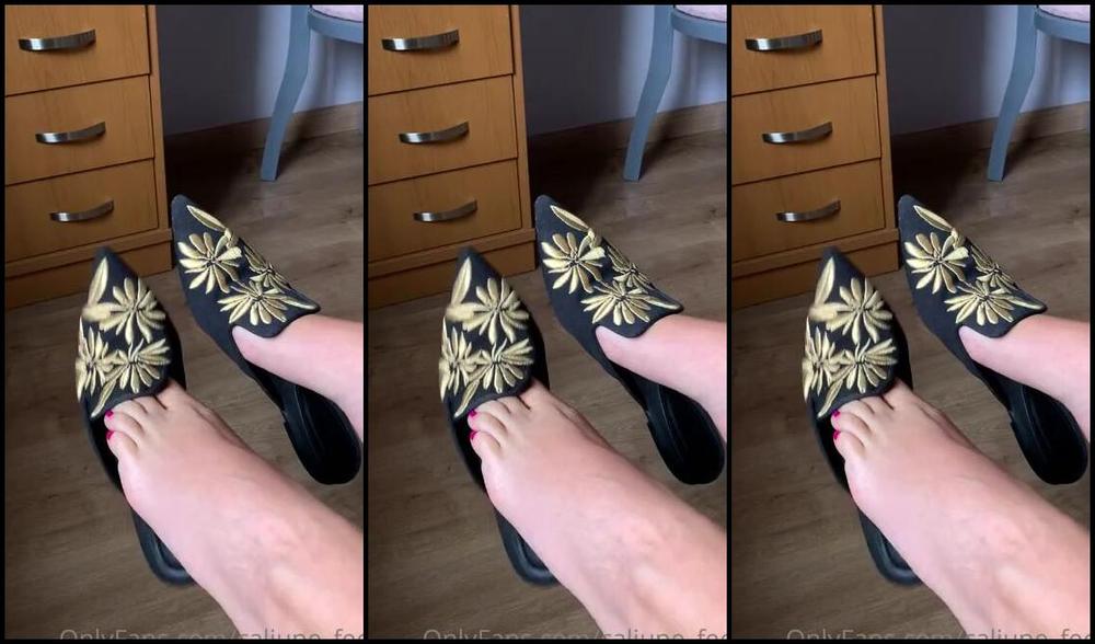 Caliupe Feet Nicknamed Caliupe Feet Foot Fetish 01 14 2022 Onlyfans Video Depois De Um Dia Inteiro Usando Esse Mule