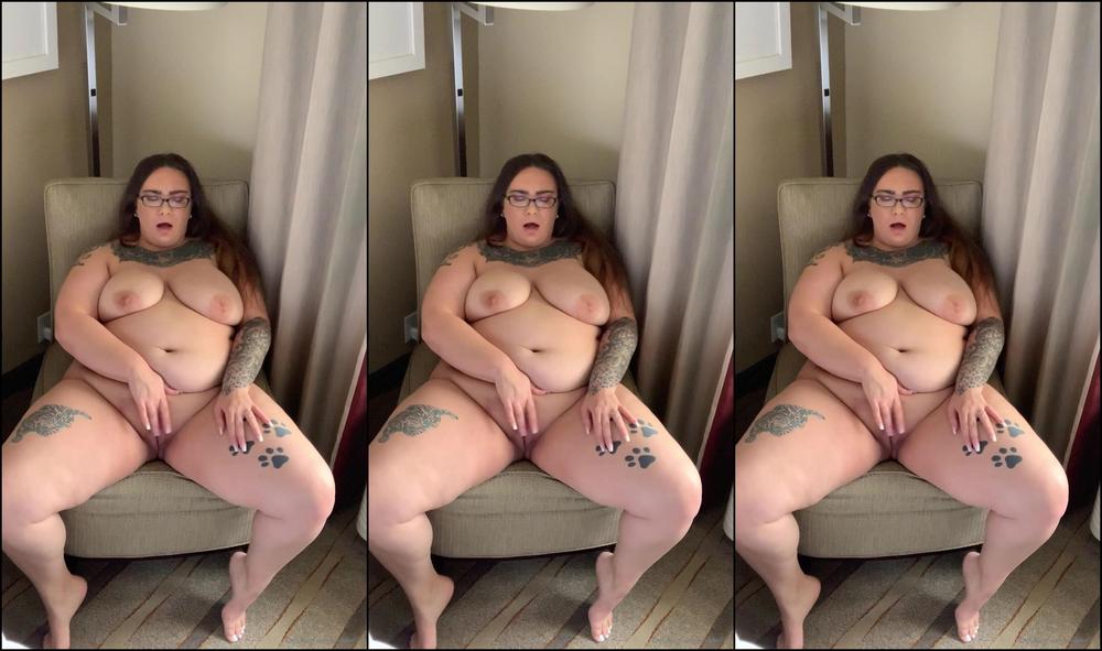 Envykellsx Minute Solo Vid Didn T Have Any Toys With Me So I Had To Improvise And Finger Bang My