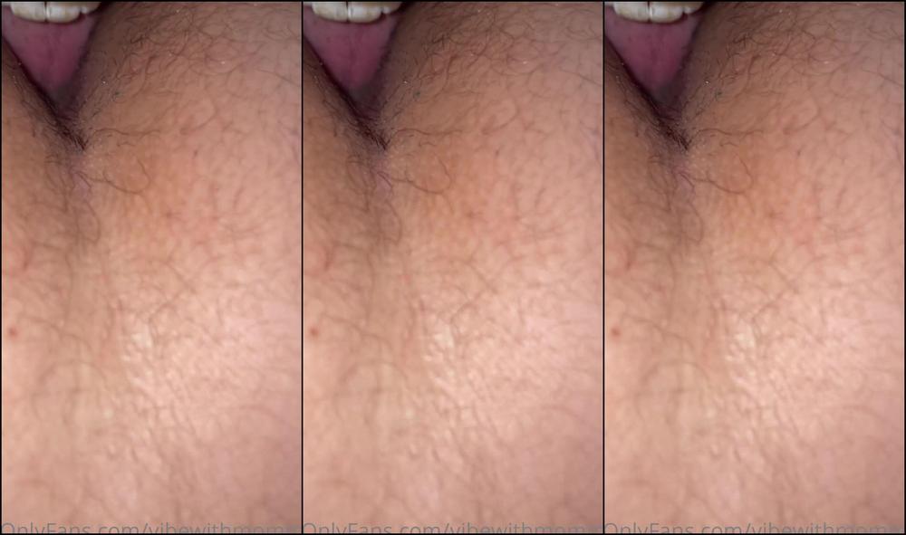 vibewithmommy-19-01-2022-2333382651-i-keep-this-pup-on-a-short-leash.-but-she-still-gets-the-bone-such-a-good-girl