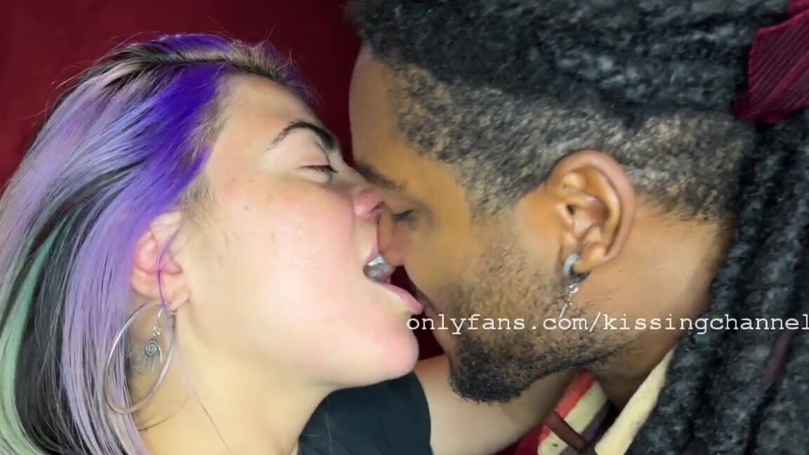 Kissingchannel Nicknamed Kissingchannel 08 09 2022 Onlyfans Video Brannigan And Tabitha Kissing