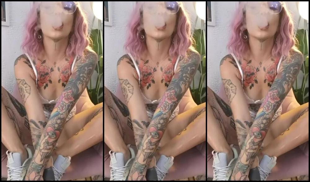 Queen Kinkerbell Nicknamed Kinkerbell23 Onlyfans Heres The Clip For You To Enjoy Covering My Smooth Soft Legs In Oil Showing F