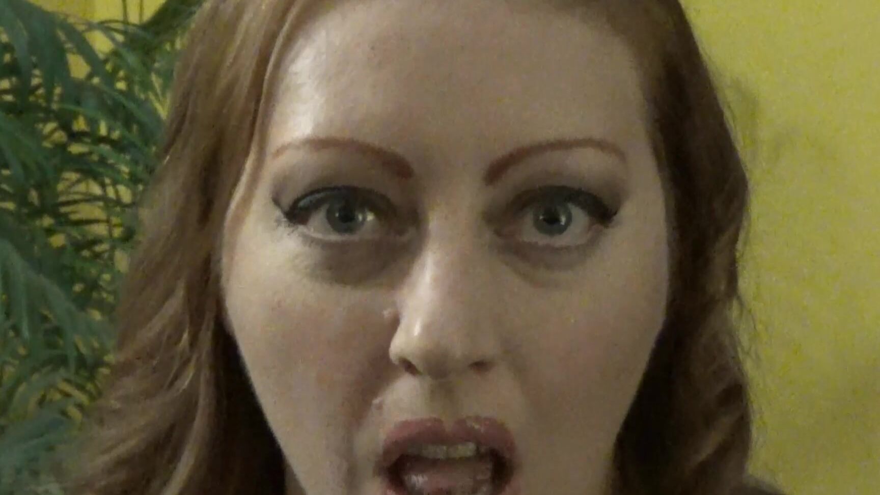 Josie Girl Tongue Fetish Joi