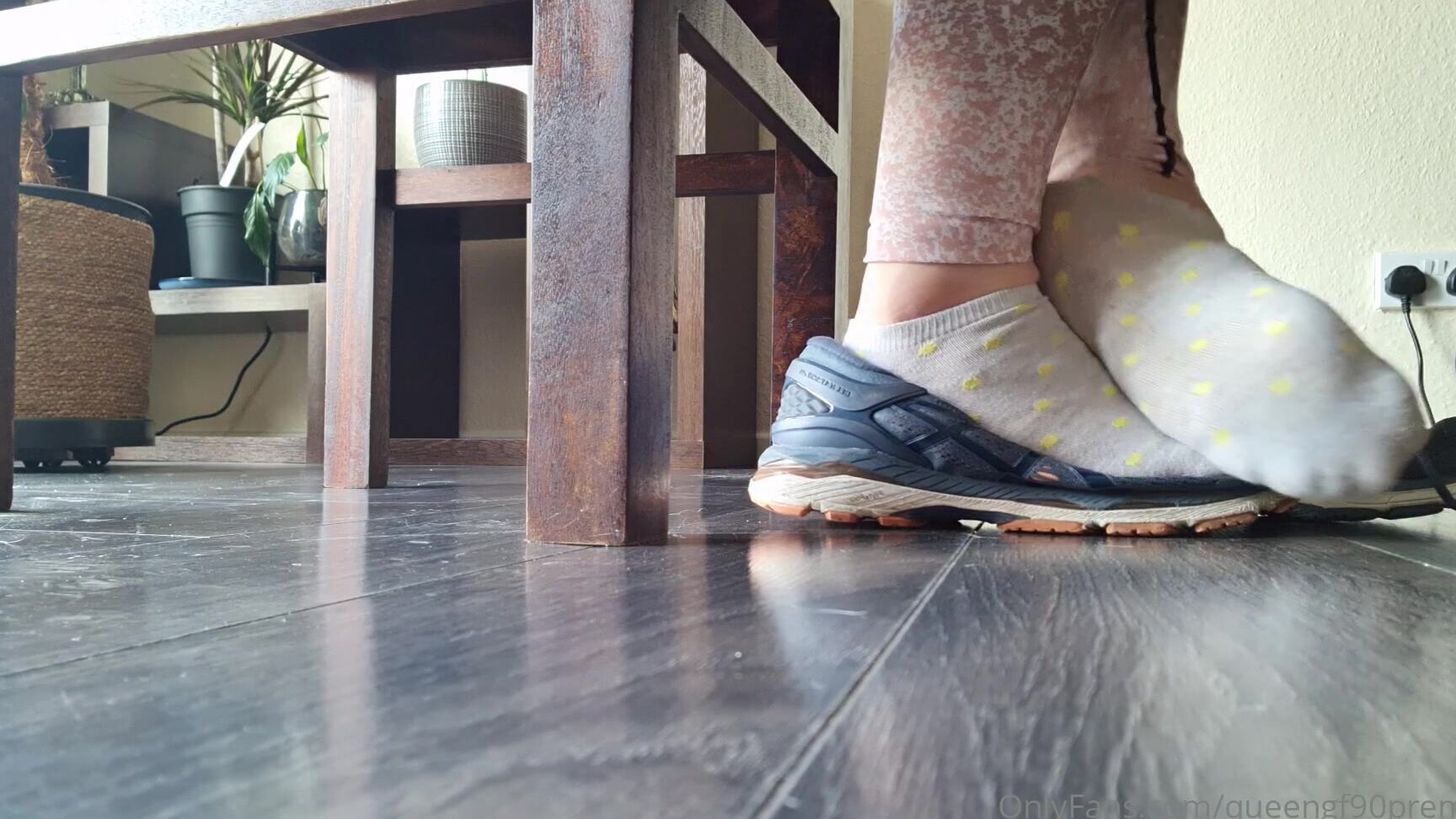 Queengf Premium Home Workout Into Working From Home I Need A Distraction