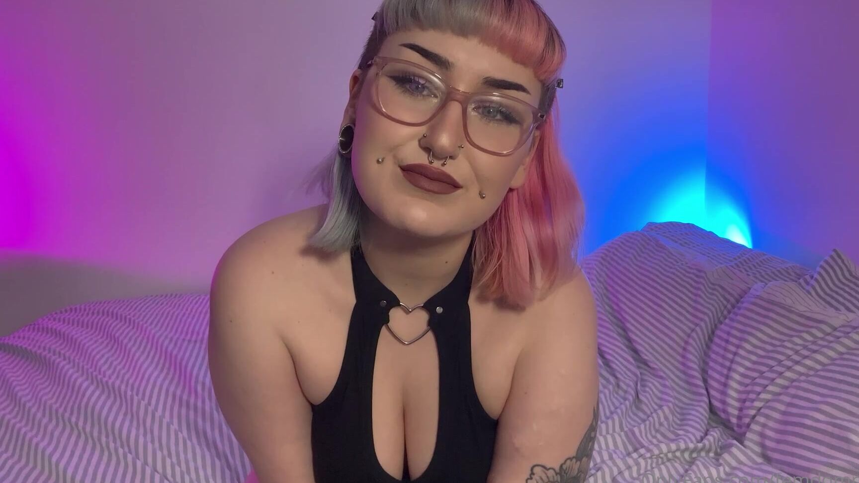 Femdomnephi 3035031576 10 01 2023 Locktober Or Forever Full Clip One Month Isn T Enough For You You Need To Be Locked