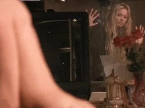 Savanna Samson Swoosh