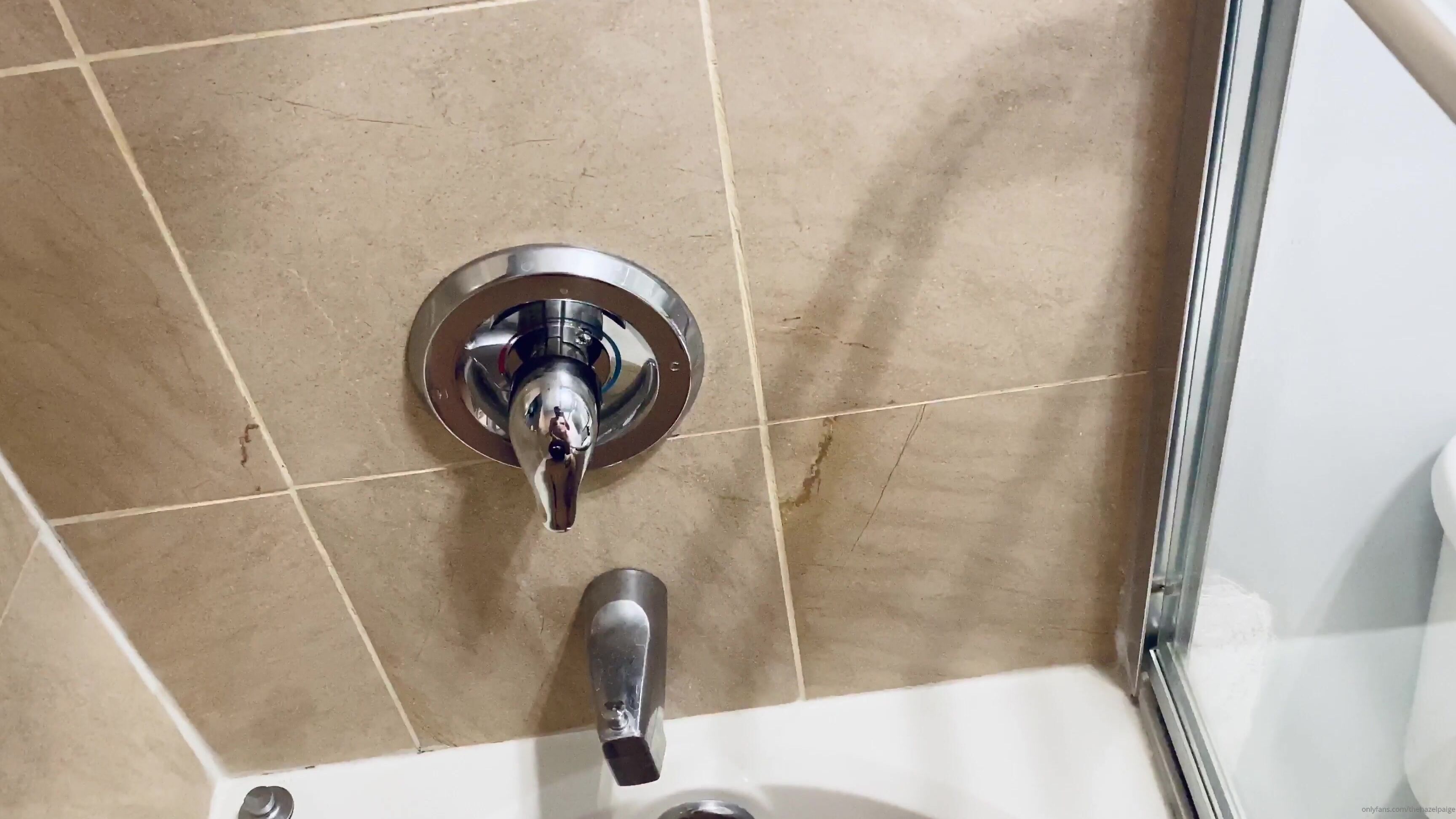 thehazelpaige-15-02-2020-151617005-hi-guys-sorry-i-haven-t-been-posting-much-i-ve-been-visiting-daddy-this-week-and-we-ve