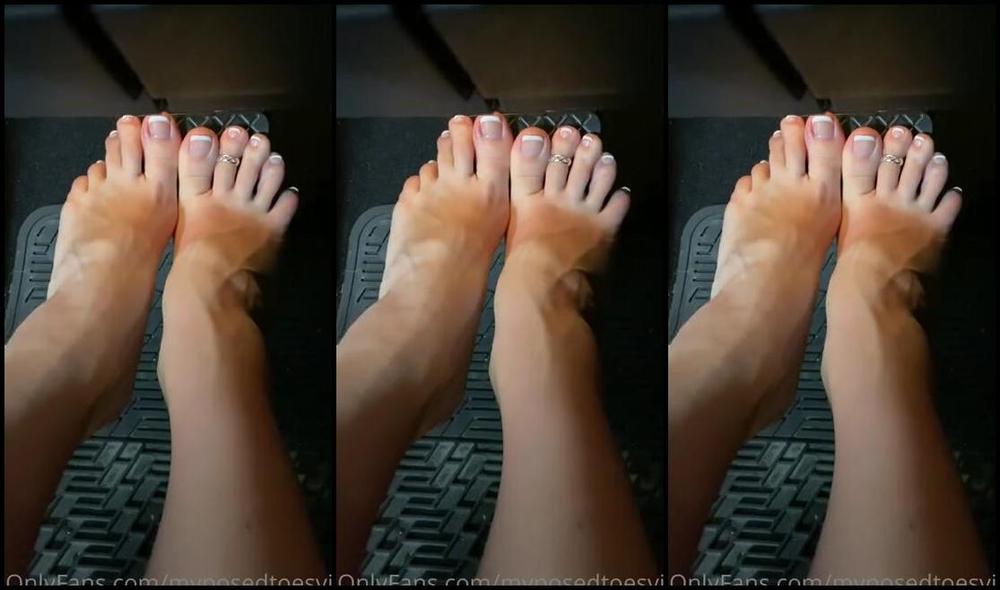 Brooke Jones Nicknamed Myposedtoesvip Onlyfans Do You Love When Women Drive Barefoot Would You Be Staring At My Feet As I Drove
