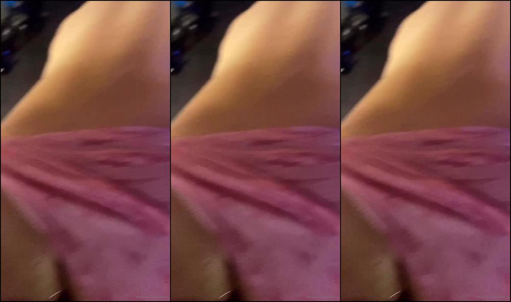 evilwoman-21-11-2019-90327271-strapon-vid-part-2