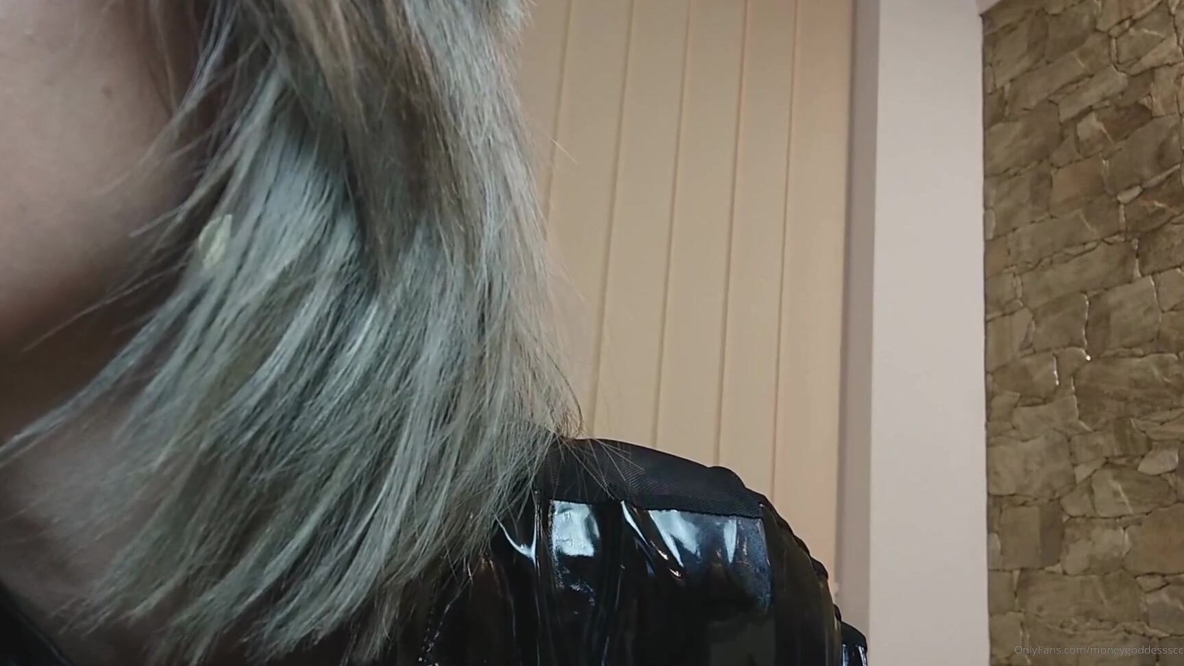 Moneygoddessscc Roasted Pig