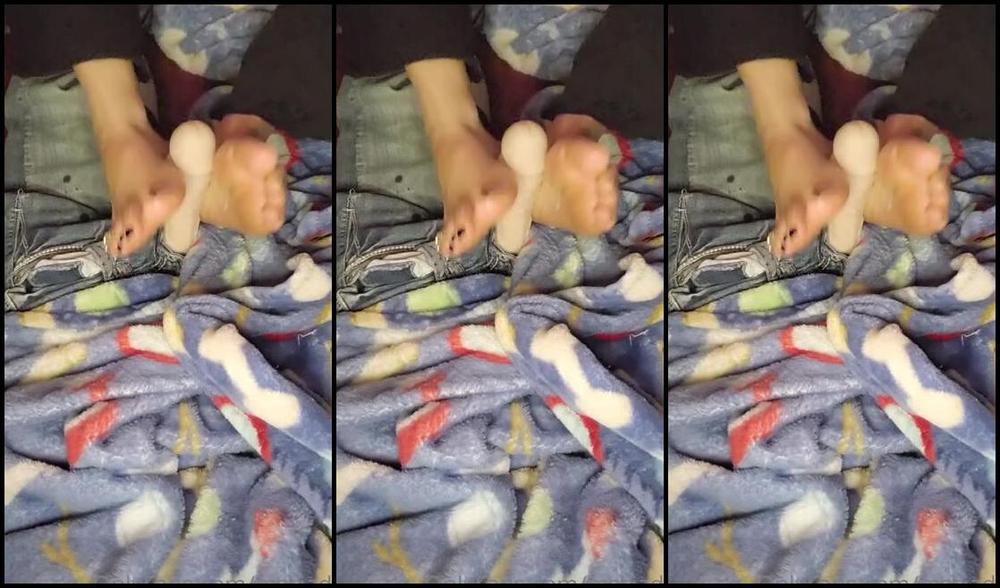 Mssjada Nicknamed Mssjada Onlyfans We Were Watching Tv And I Noticed Your Dick Getting Hard So I Got It Out To Play With My Feet