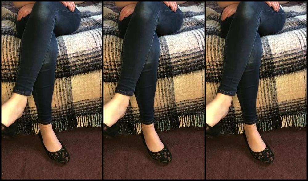 Delilah Nicknamed Footiesfeets Onlyfans Shoe Dangle Play As I Watch