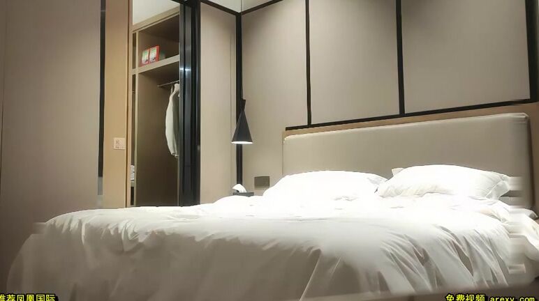 Sexy girls in long skirts have sex Chinese Porn