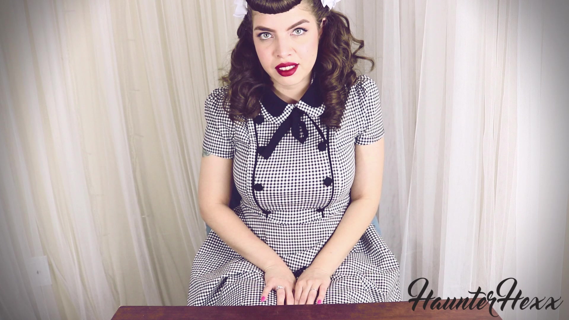 Secretary, Boss/employee haunter hexx naughty secretary in a rise for a raise