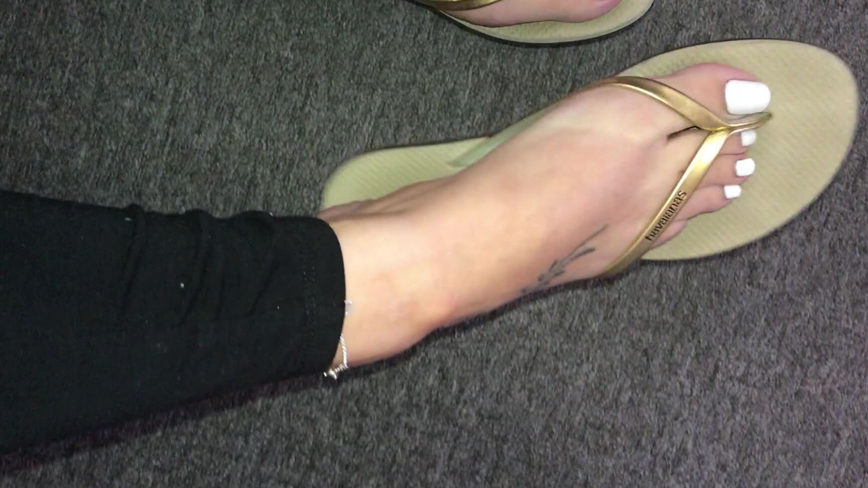 Footsiegalore Only Fans Exclusive Flip Flop Play And Dangling Minute Video