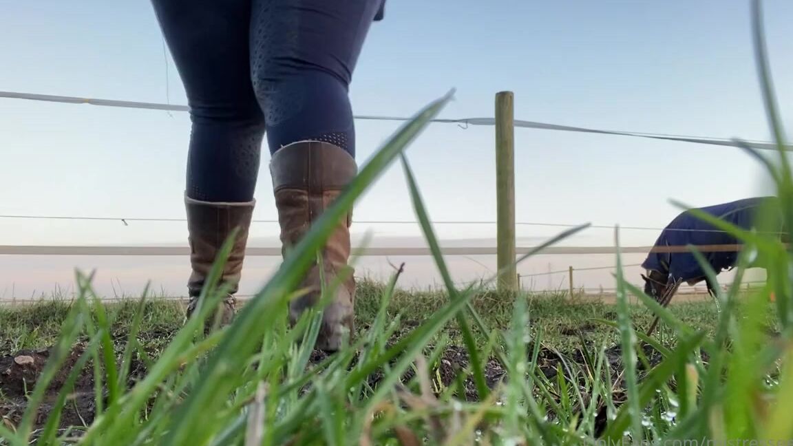 Mistress Eclipse Nicknamed Mistresseeclips Femdom 01 11 2022 Onlyfans Video Muddy Boots2