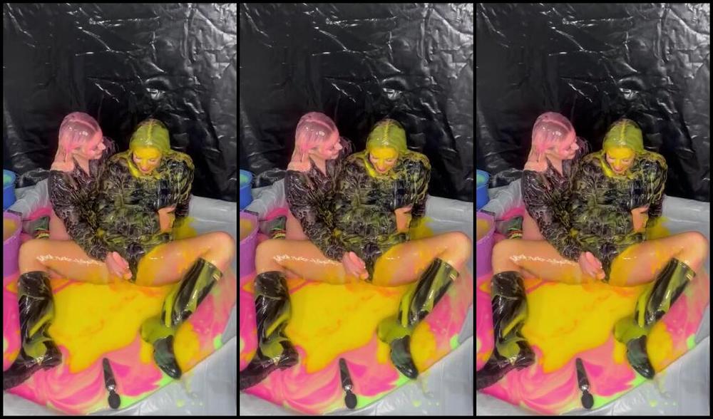 Bsmessybakery Nicknamed Bsmessybakery Onlyfans New Video Myself Amp The Gorgeous Lana Rose Are Wearing Our Designer Shiny Puffer