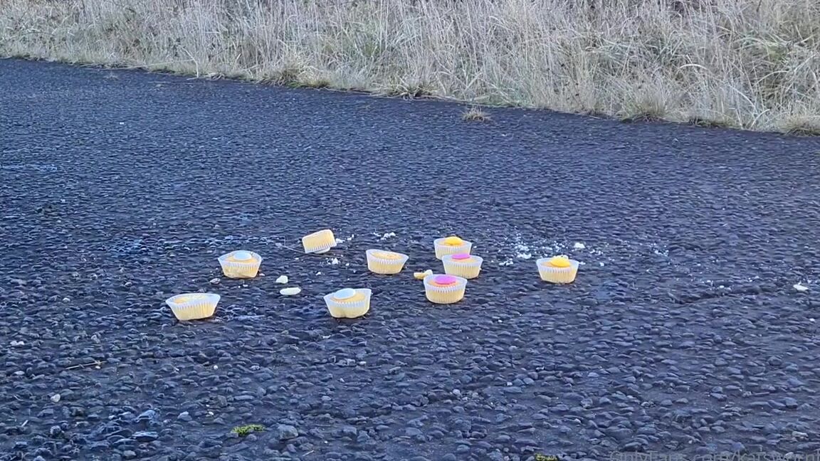 Kats Worn Heels Nicknamed Katswornheels Onlyfans Cupcake Crushing In My Vintage Style Louboutin Lolas With Solid Metal Heels And Metal Heel Tips