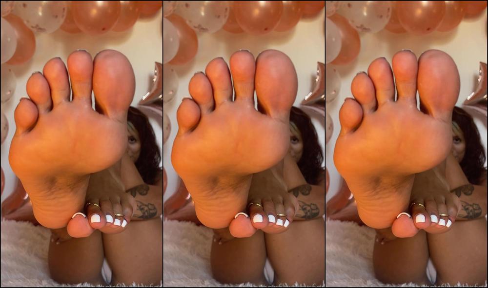 Queenstarb Lets Start The Week With A Good Tease That Ends With Selfworship And As Most Of You