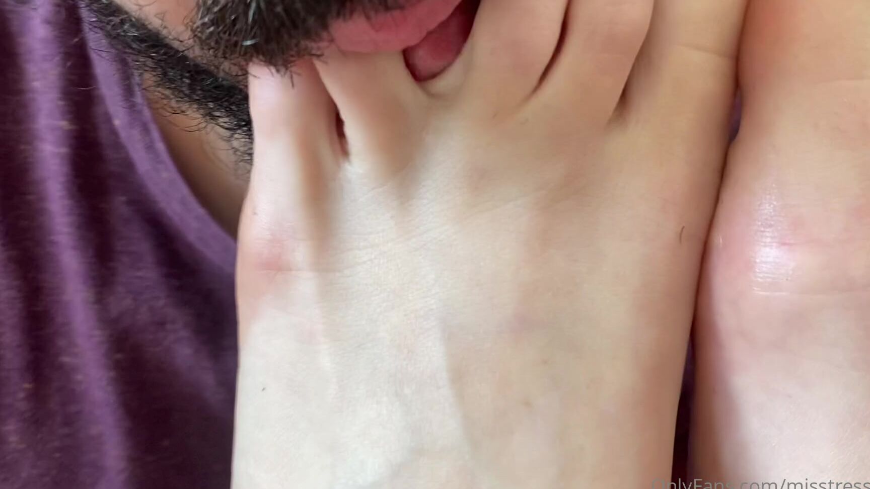 Misstressroux Closeup Foot Worship