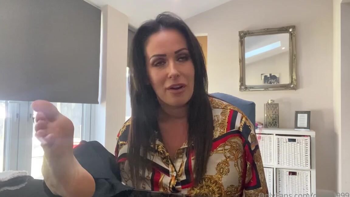 Queen1991 Nicknamed Queen9999111 Foot Fetish 06 23 2022 Onlyfans Video Feet For Hands Anyone