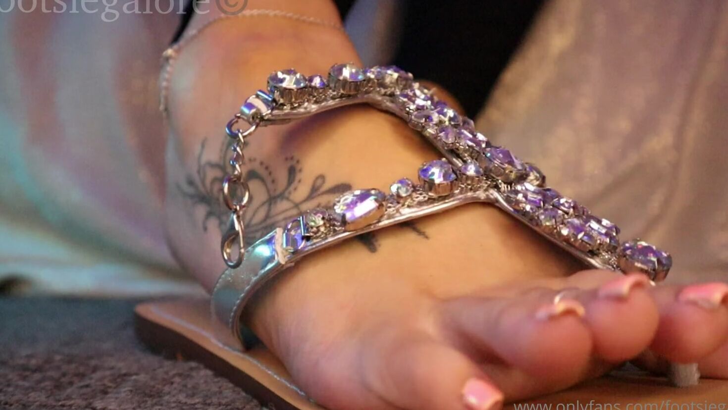 Footsiegalore Dazzling You With These Beauties Would I Catch Your Eye In Public With These And My Fidge