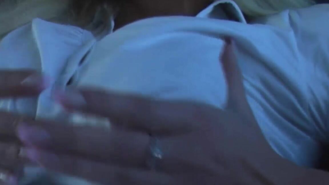 Sharon Privat - Im ICE allein als Fetischvideo MyDirtyHobby