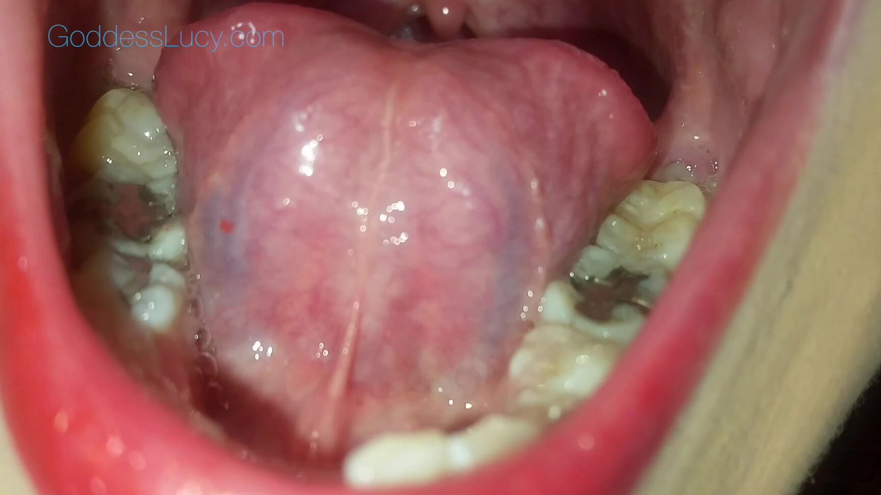 Goddesslucy Deep Inside My Mouth