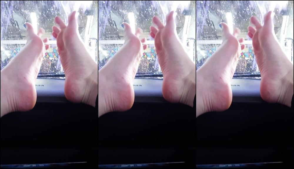 Frostyprincess Car Feet