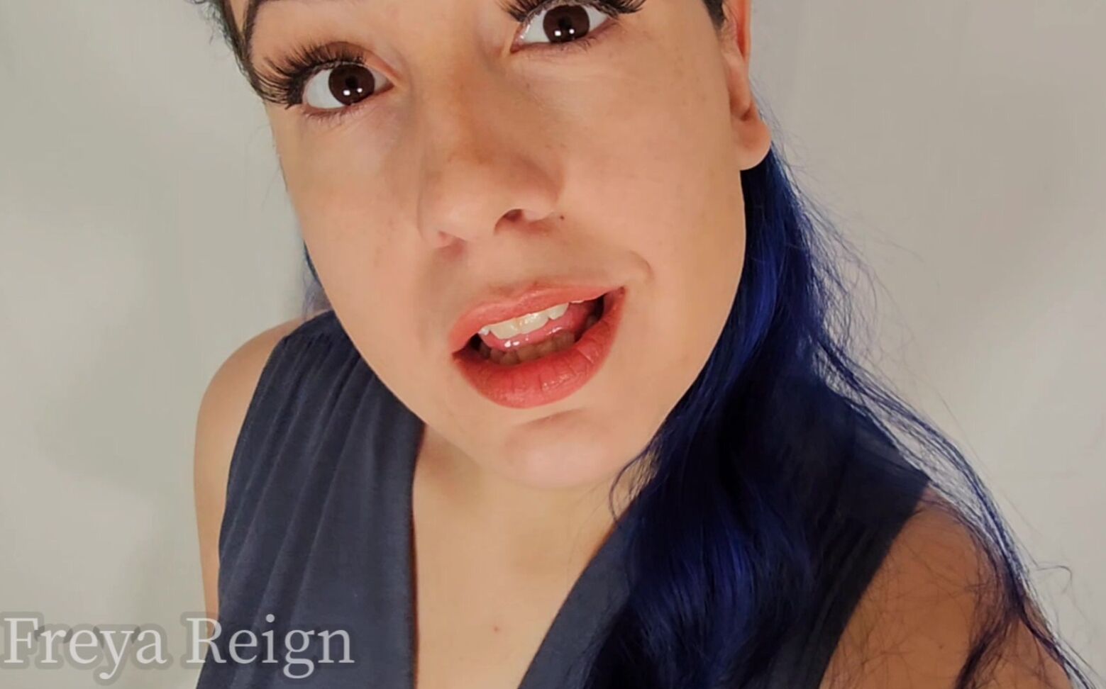 "Freya Reign" bossemployee, giantess, mouthfetish, roleplay, vore Taking Over Your Job Assistant Shrinks and Eats You manyvids