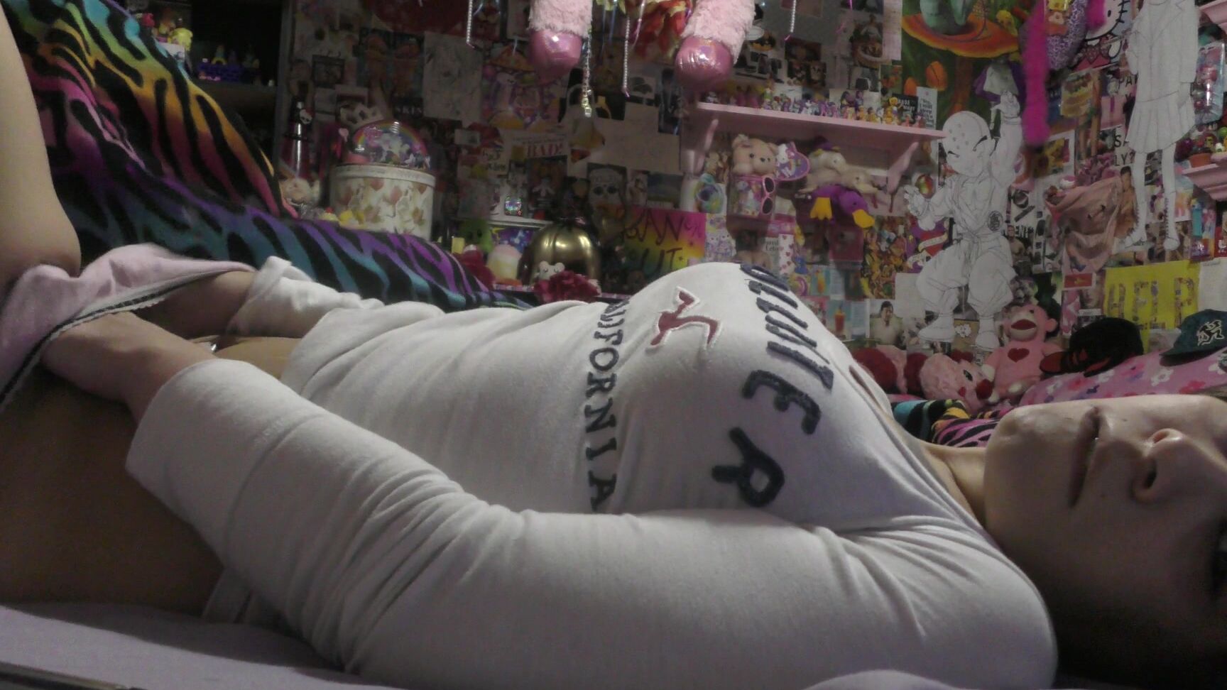 Lovelyliv Begging To Suck Your Cock