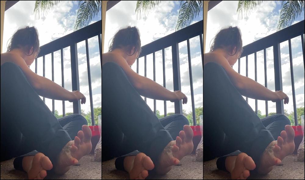 Capritoes Are You Just Going To Stare At My Feet