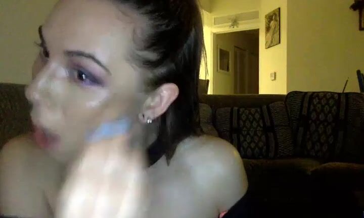 Aidrafoxx I M Live On Fanscope Drinking Smoking Doing Makeup Chillen