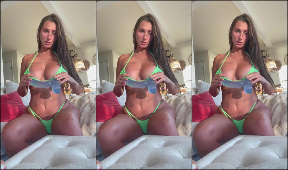 Splatxo 2506560482 09 17 2022 It Goes Down In The Dms 2 For 1 Bikini Strip Pussy Play Amp Dildo Riding