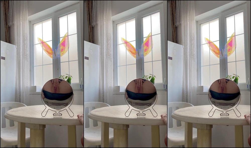 Pulled Up Her Skirt And Cum In Front Of The Mirror From Her Fingers