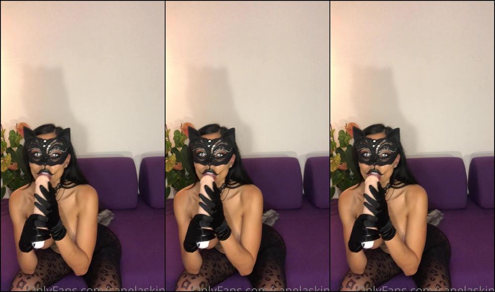 Canelaskinx I Hope You Have A Super Halloween And Here I Leave You The Sexiest And Hornie