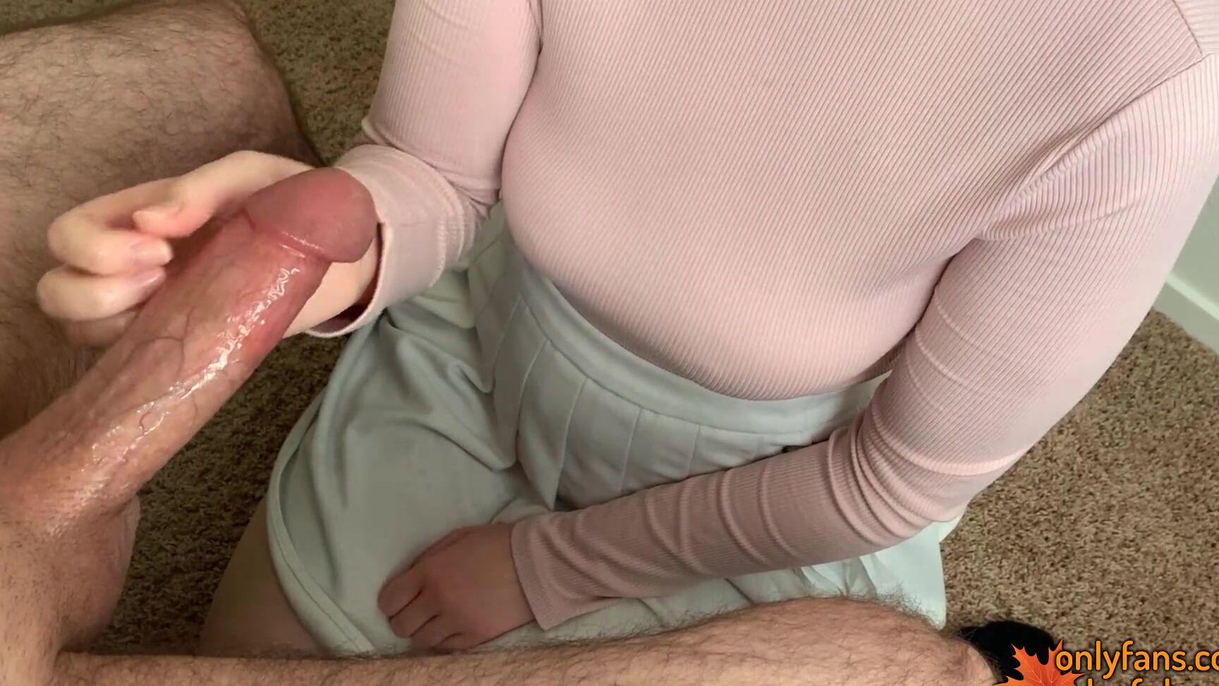 Согревая Свой Член Мастурбацией Холодной Зимой Pornhub Com